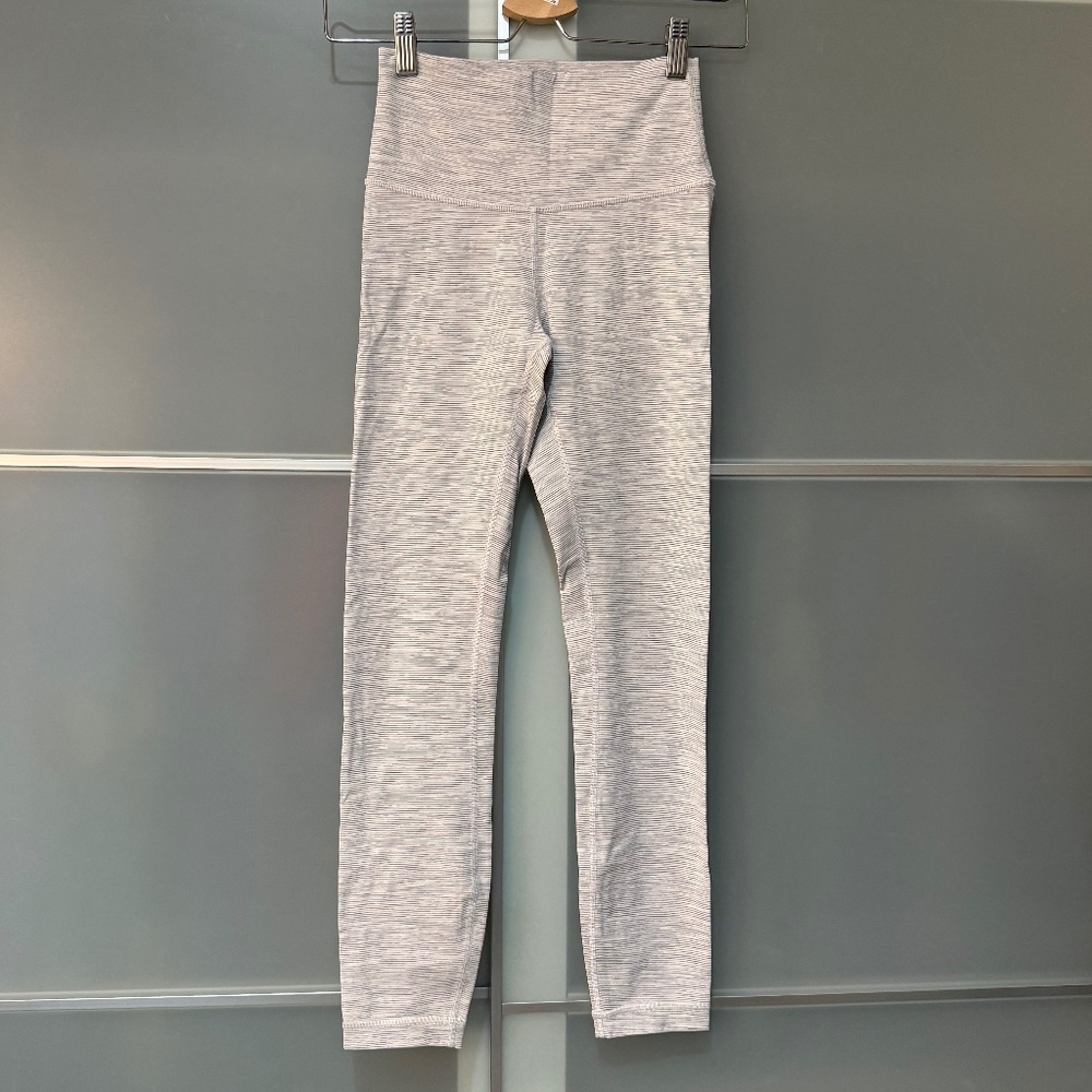 Lululemon Gray/White Striped Leggings - Size 4